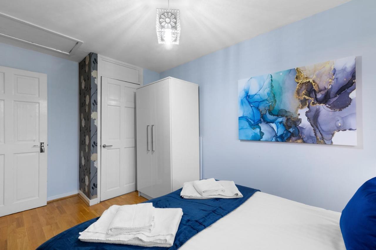 Staiforce 2 Bedroom House With Parking Мейденхед Экстерьер фото