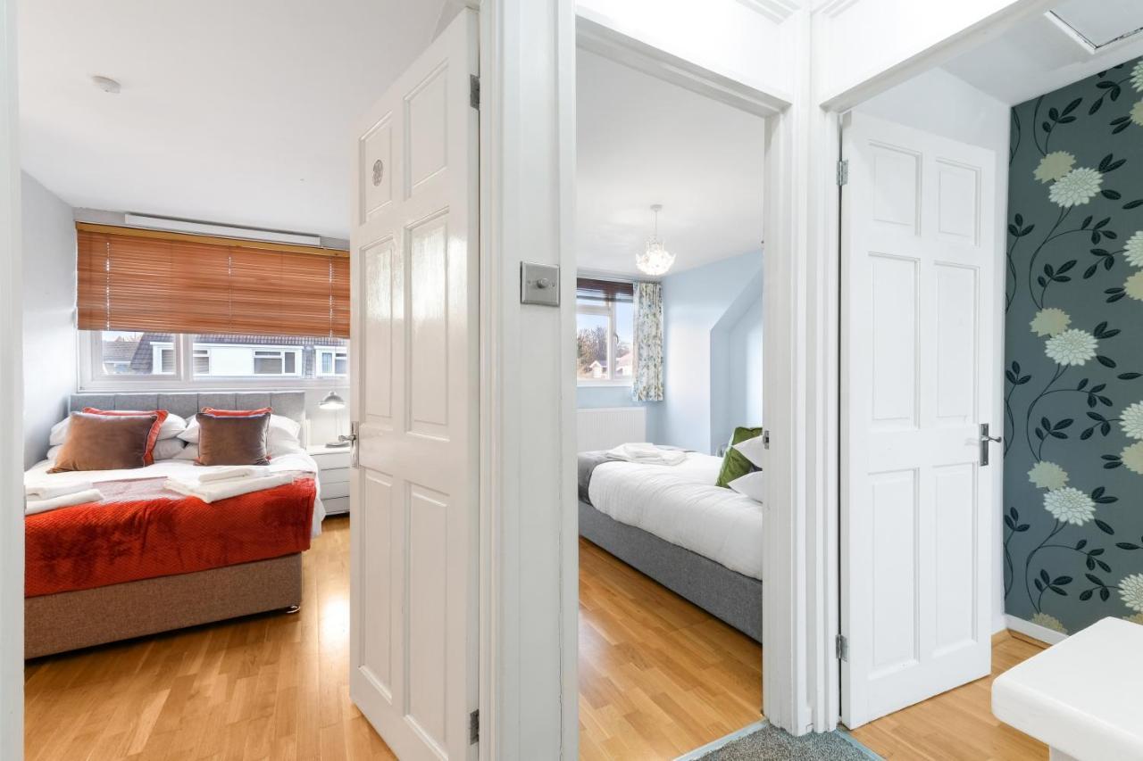 Staiforce 2 Bedroom House With Parking Мейденхед Экстерьер фото