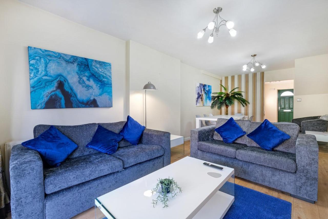 Staiforce 2 Bedroom House With Parking Мейденхед Экстерьер фото